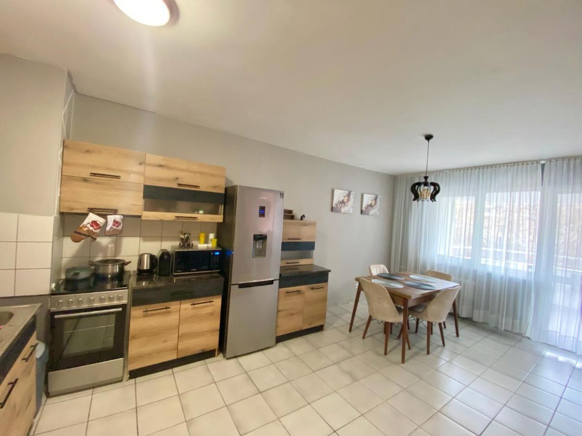 Spacious Apartment Next To South Park Просторен Апартамент До Южен Парк Top Location 소피아 외부 사진