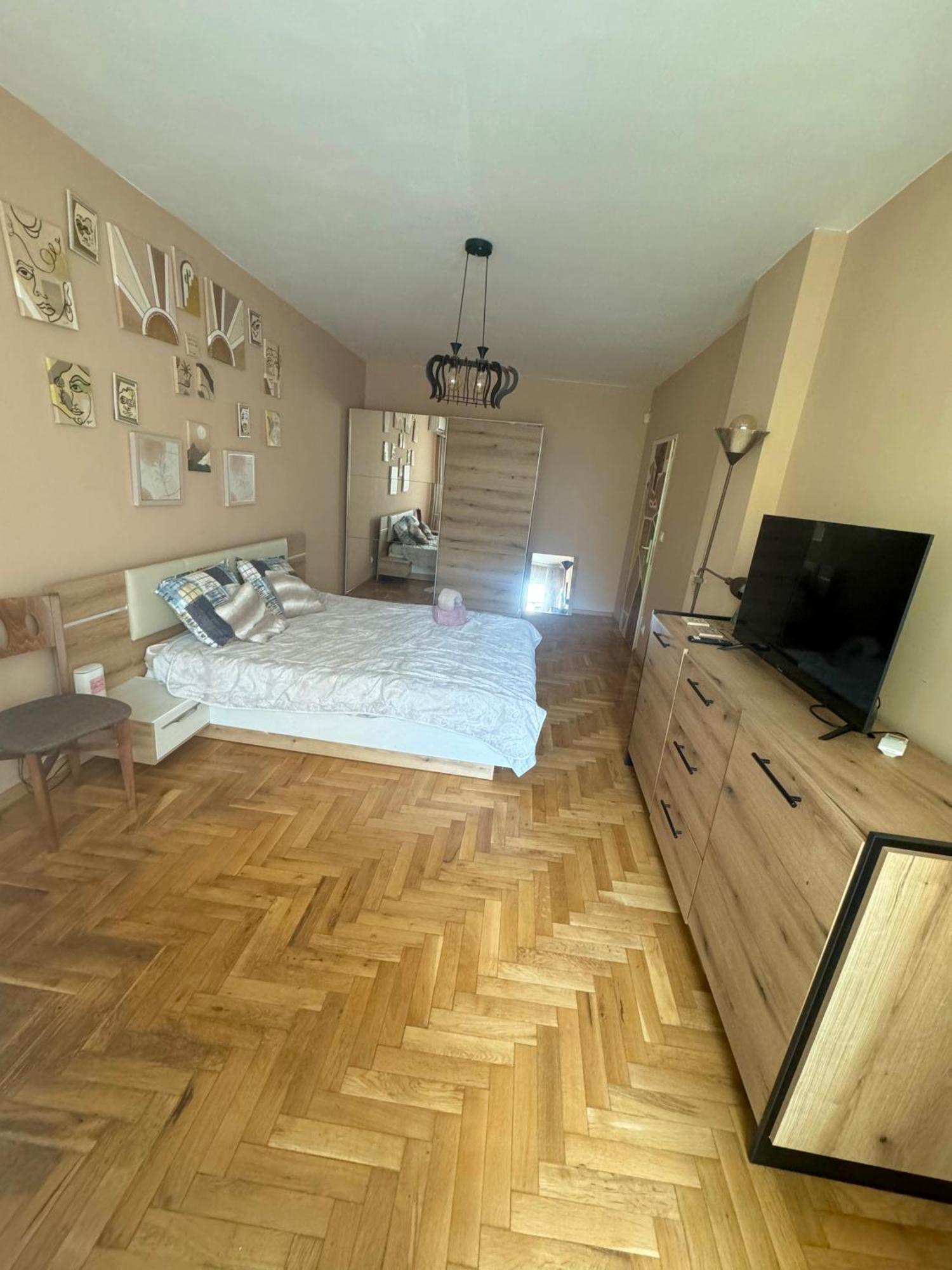 Spacious Apartment Next To South Park Просторен Апартамент До Южен Парк Top Location 소피아 외부 사진